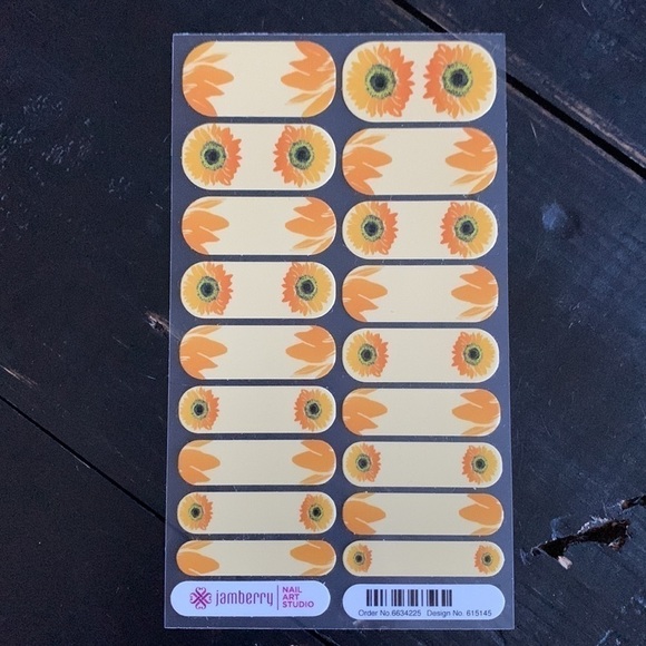 RARE Jamberry Nail Art Studio Designed Sunflower Print Nail Wraps - Picture 5 of 9